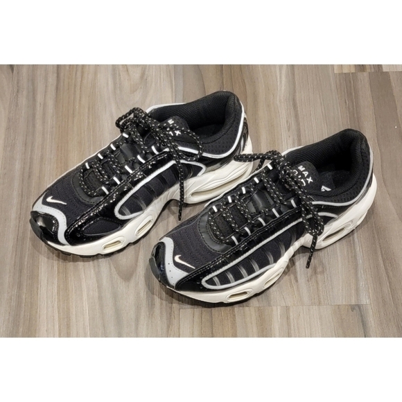 Nike Air Max Tailwind IV '90s Retro Reflective Sneakers - Women’s Size 5 - Picture 3 of 13